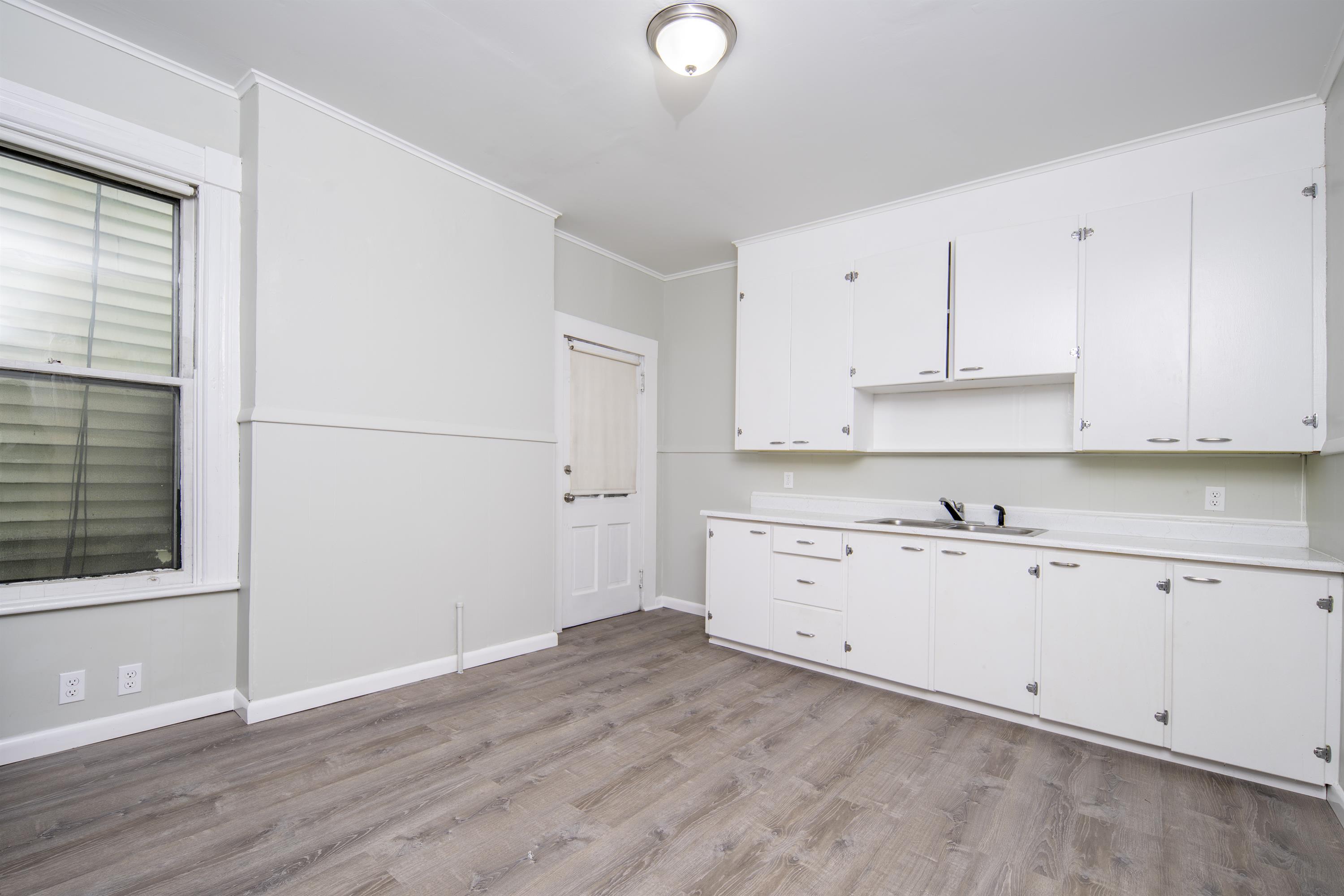 159 Hoosick St - Unit 1F