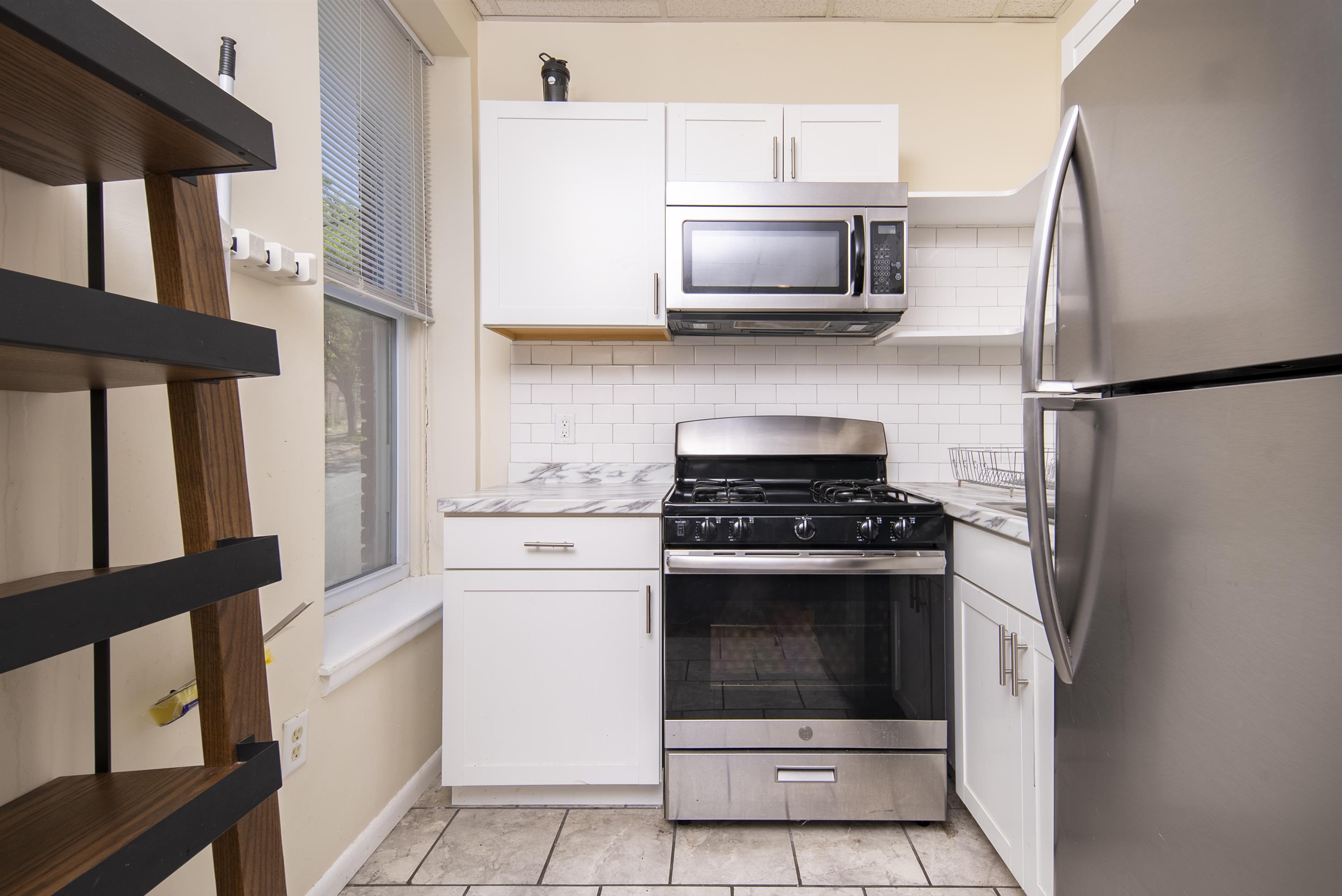 136 9th St - Unit 2